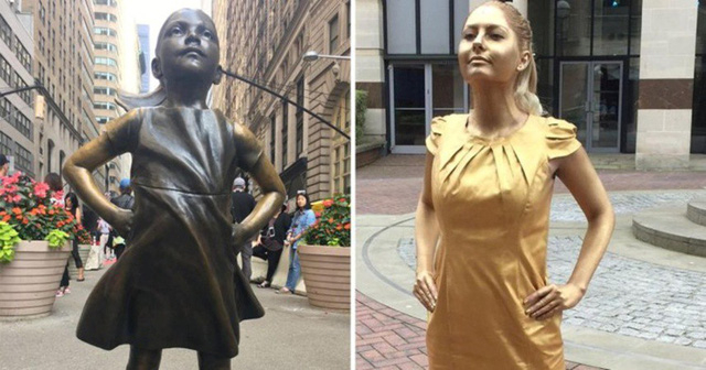 Jade m&ocirc; phỏng theo bức tượng nổi tiếng Fearless Girl.