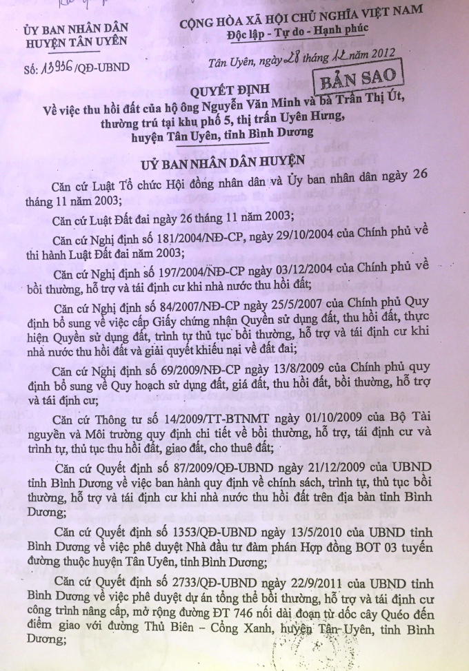 Quyết định thu hồi đất gia đ&igrave;nh &ocirc;ng Minh (bố &ocirc;ng T&acirc;n) năm 2012.