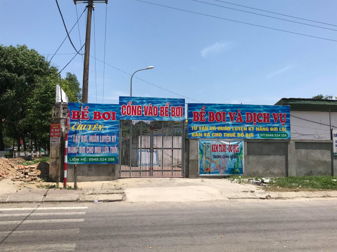 Bể bơi nơi xảy ra sự việc.