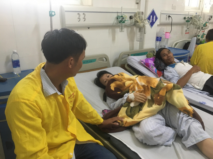 Nạn nh&acirc;n đang được điều trị tại BVĐK TP Vinh.