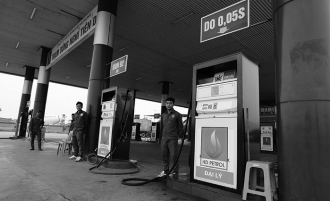 Buộc gắn thiết bị in chứng từ tại c&acirc;y xăng l&agrave; kh&ocirc;ng hợp ph&aacute;p. (H&igrave;nh minh họa)