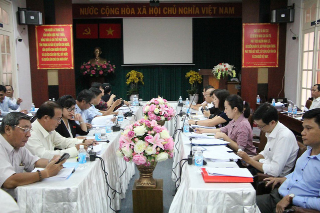 HĐND TPHCM l&agrave;m việc với UBND quận 1 về quản l&yacute;, sử dụng nh&agrave;, đất c&ocirc;ng