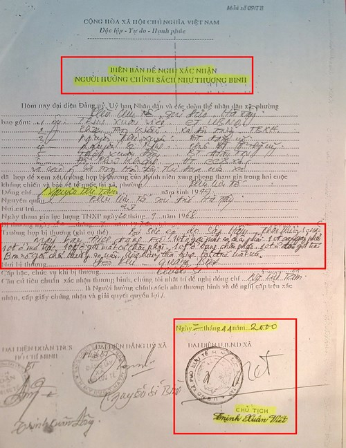 Kh&ocirc;ng c&oacute; cơ sở khẳng định b&agrave; T&acirc;m c&oacute; bị thương hay kh&ocirc;ng nhưng l&atilde;nh đạo x&atilde; Ph&ugrave; Lưu Tế vẫn &ldquo;v&ocirc; tư&rdquo; lập bi&ecirc;n bản x&aacute;c nhận b&agrave; T&acirc;m c&oacute; 5 vết thương- Ảnh: Xu&acirc;n Ho&agrave;ng.&nbsp;