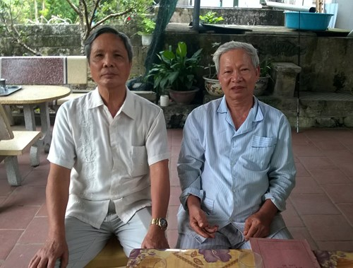 &Ocirc;ng&nbsp;Ng&ocirc; Văn Tiển (ảnh phải): &ldquo;T&ocirc;i l&agrave;m Đại đội trưởng C736 từ th&aacute;ng 7-1968 cho đến hết năm 1972, sau đ&oacute; ra H&agrave; Nội điều dưỡng th&igrave; b&agrave;n giao chức tr&aacute;ch lại cho một đồng ch&iacute; Thiếu &uacute;y qu&acirc;n đội&rdquo;- Ảnh: Xu&acirc;n Ho&agrave;ng.&nbsp;