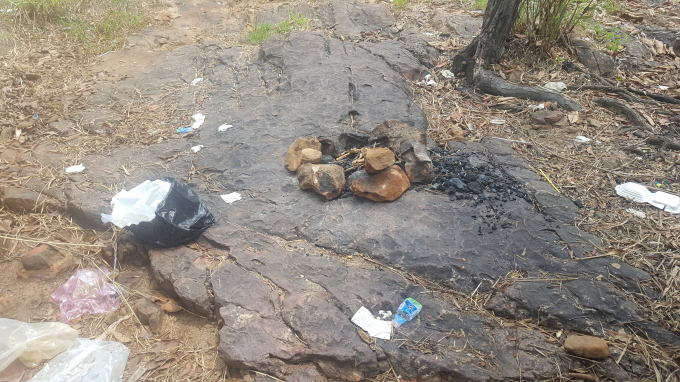 Nghi vấn nguy&ecirc;n nh&acirc;n vụ ch&aacute;y rừng l&agrave; do du kh&aacute;ch đốt lửa nấu ăn