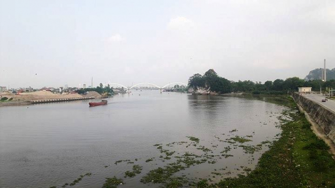 Dự &aacute;n k&egrave; đ&ecirc; Hữu Đ&aacute;y đoạn qua TP Ninh B&igrave;nh.