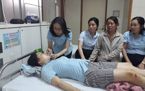 Huế: Cô gái trẻ kể lại giây phút bị đối tượng kề dao vào cổ và kéo lê