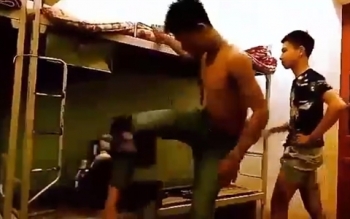 Nam sinh bị bạn đánh hội đồng vì không giặt đồ giúp