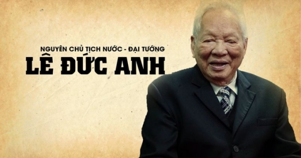 Ngày mai Hà Nội ngừng hoạt động giải trí, treo cờ rủ để tang Đại tướng Lê Đức Anh