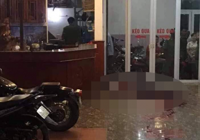 Từ m&acirc;u thuẫn nhỏ m&agrave; 2 c&aacute;n bộ c&ocirc;ng t&aacute;c c&ugrave;ng huyện người chết người kia phải v&agrave;o t&ugrave;