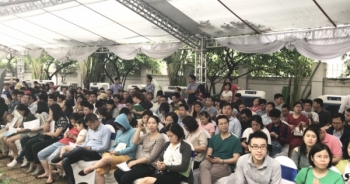 Biển người hội tụ tại lễ bốc thăm quyền mua căn hộ NƠXH EcoHome 3