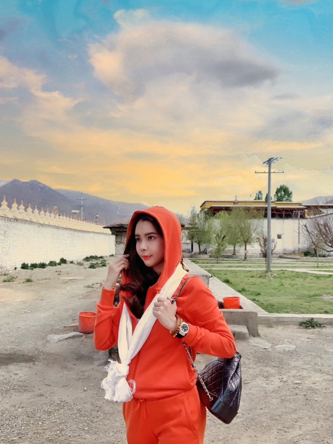 Huỳnh Vy vi vu ở Tây Tạng.