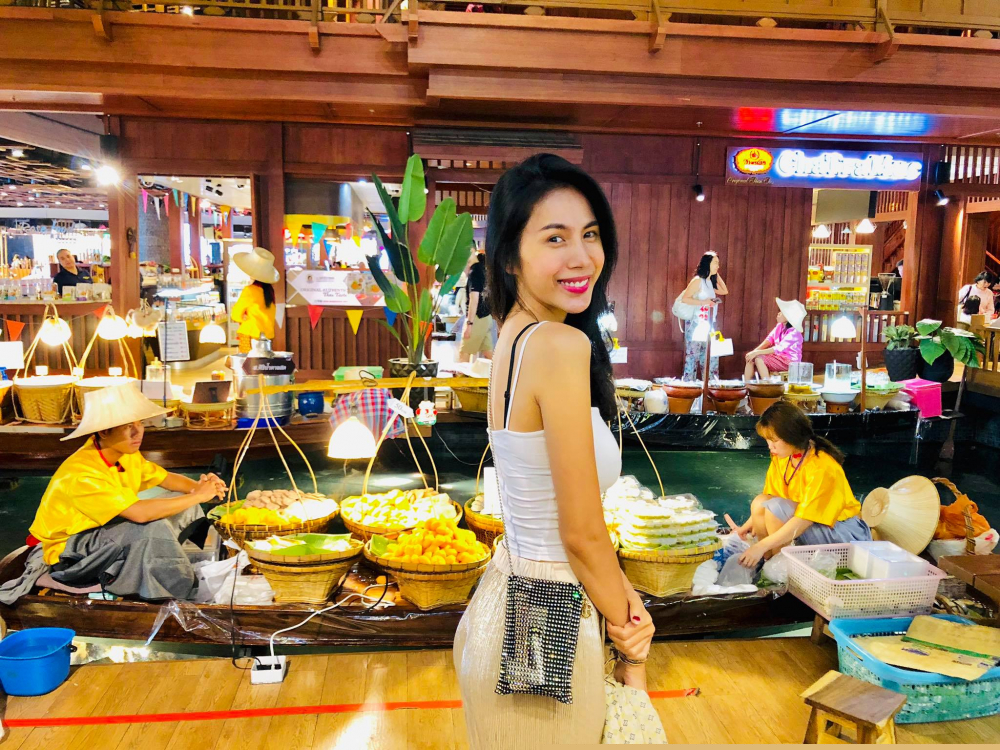 Bi che xau khi khoe anh di choi voi Thuy Tien, Cong Vinh dap tra cuc 'lay' hinh anh 3