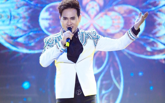 Nguyên Vũ bị siêu mẫu Nam Phong