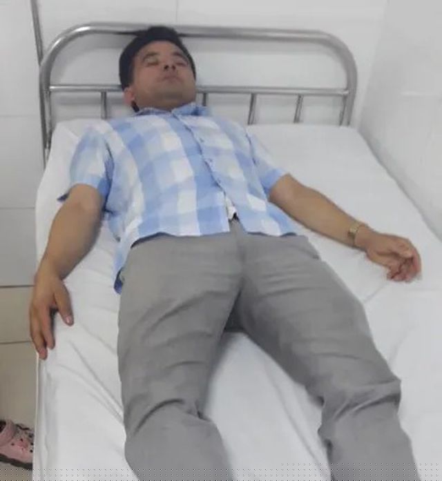 Sau khi bị hành hung, ông Tuấn Anh được đưa đi khám và giám định sức khỏe tại Bệnh viện Thanh Nhàn (Hai Bà Trưng, Hà Nội).