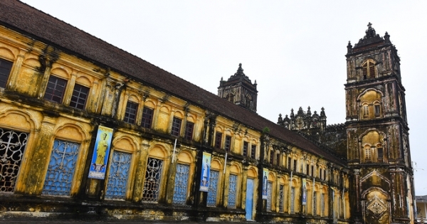 Tạm hoãn hạ giải Nhà thờ chính toà Bùi Chu