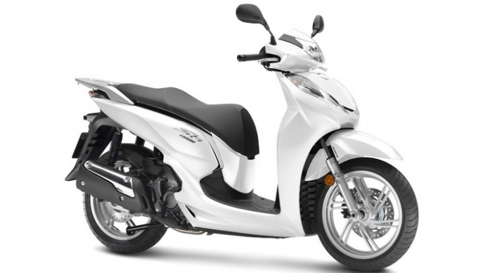 SH300i phiên bản mới tiếp tục sở hữu diện mạo sang trọng với 6 tùy chọn về màu sắc kết hợp với những đường nét thiết kế mang đậm phong cách châu Âu.