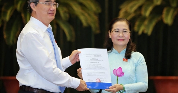 Công bố Nghị quyết của UBTVQH về công tác cán bộ