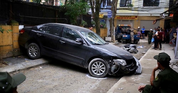 SỐC - Nữ tài xế Camry lùi xe cán chết người ở Hà Nội là đại tá công an