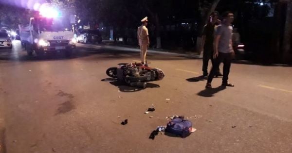Va chạm giao thông khiến bé trai 9 tuổi thiệt mạng, tài xế ô tô bỏ chạy