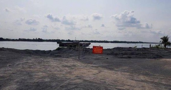 TP. HCM: Kỷ luật Phó Chánh văn phòng Quận 9 vì để vợ vi phạm trật tự xây dựng, đất đai