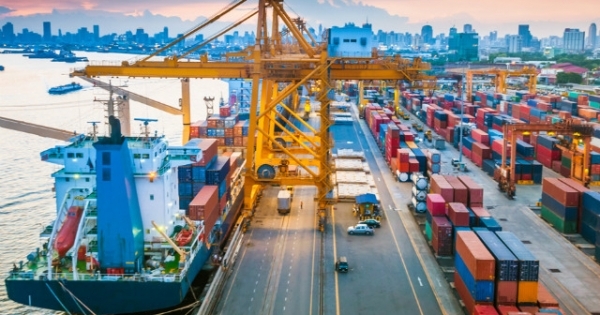 Dự trữ ngoại hối đạt kỷ lục, GDP quý I đạt 6,79%