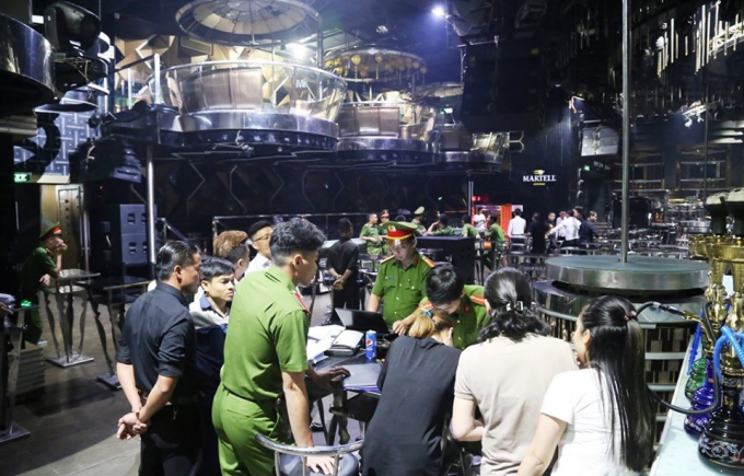 Phát hiện 75 đối tượng dương tính chất ma túy tại vũ trường Phương Đông