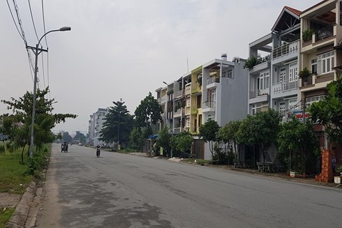 UBND quận 12, TP.HCM đang rà soát và thắt chặt tình trạng tự ý san lấp mặt bằng đất, phân lô trên đất đã có quy hoạch công viên cây xanh, công trình công cộng trên địa bàn.