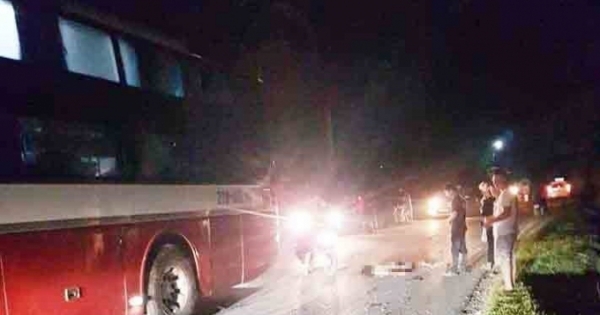 Yên Bái: Va chạm kinh hoàng xe khách trong đêm, hai học sinh lớp 8 tử vong thương tâm