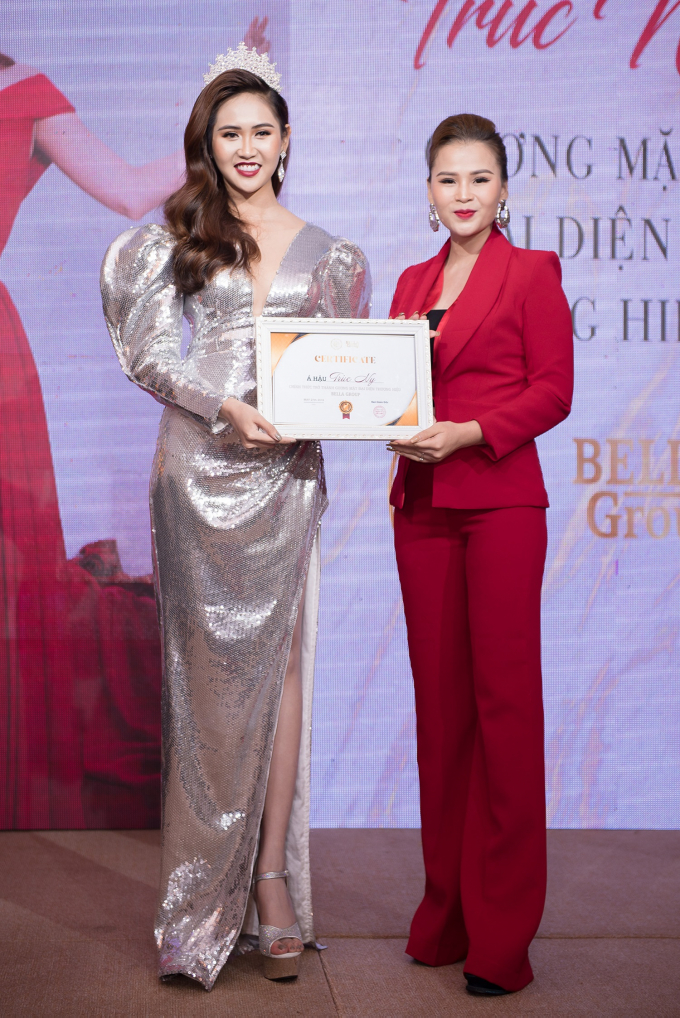 Ms Huyen Chau - CEO Bella group cong bo vai tro dai su cua Truc Ny