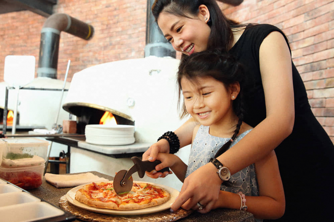 61117998_2196229677160105_768373141062811648_n