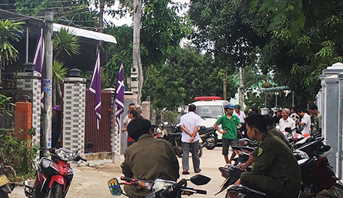 Điều tra vụ 2 mẹ con tử vong tr&ecirc;n người nhiều vết thương