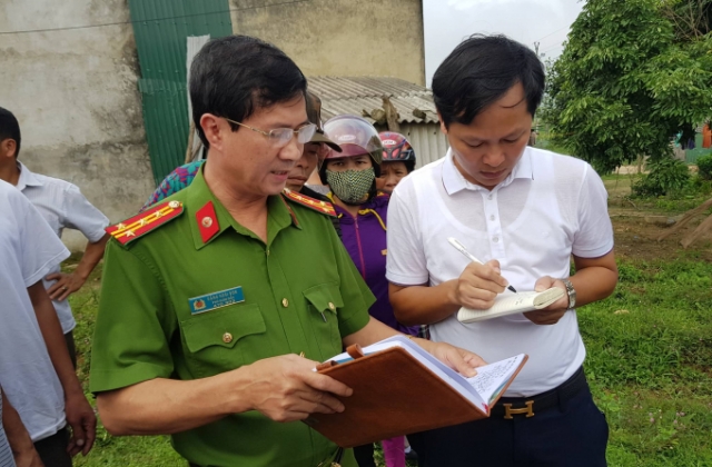 Vụ cả gia đ&igrave;nh tử vong trong tư thế treo cổ ở H&agrave; Tĩnh: Tr&ecirc;n cơ thể người chồng c&oacute; một số vết thương?