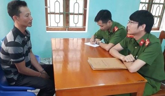 Thanh Hóa: Vác dao hạ cả vườn cây của hàng xóm do mâu thuẫn