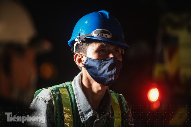 Lặng lẽ mưu sinh giữa chợ, ven hồ trong kỳ nghỉ lễ - ảnh 11