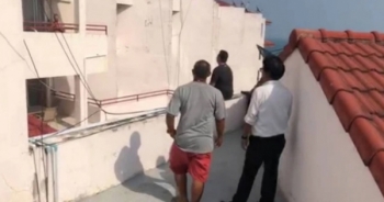 Quá căng thẳng trong thời gian cách ly, người đàn ông ném vợ từ tầng 7 xuống