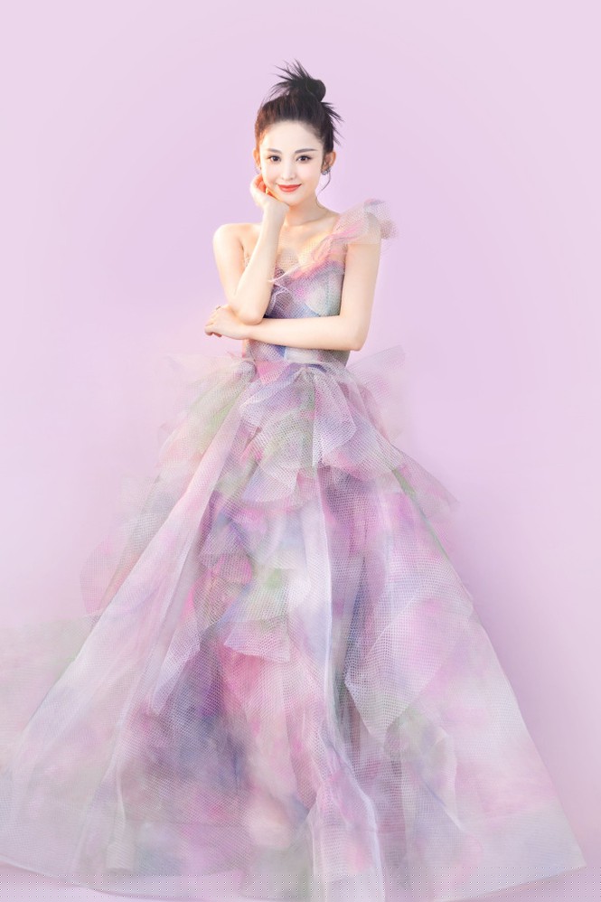 ‘Mỹ nhân Tân Cương’ bị nhầm với Ngọc Trinh đẹp như công chúa cổ tích - ảnh 5