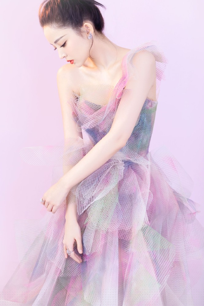 ‘Mỹ nhân Tân Cương’ bị nhầm với Ngọc Trinh đẹp như công chúa cổ tích - ảnh 8