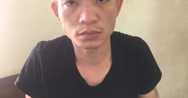 Nam thanh niên “ngáo đá” cầm kiếm dọa giết bố mẹ, tấn công khiến 3 cán bộ công an bị thương