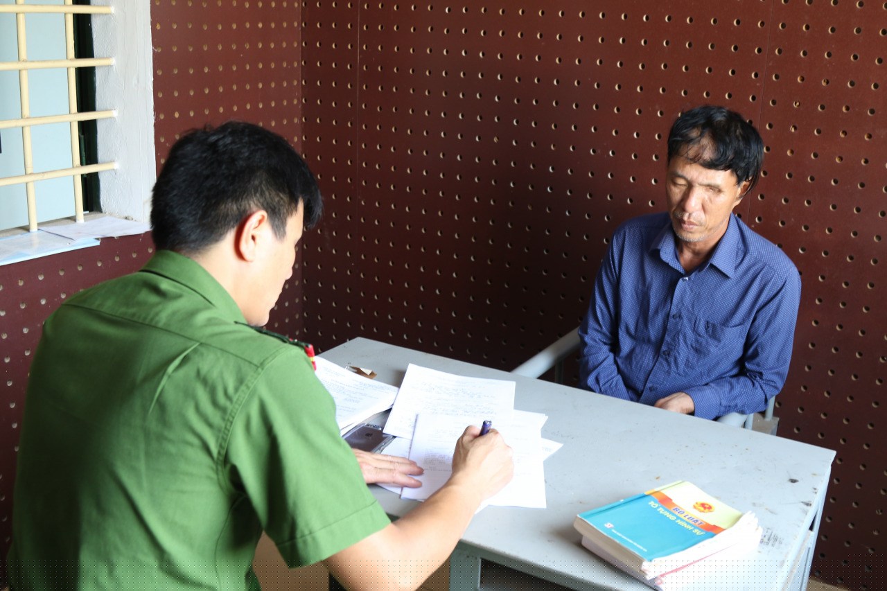 Chứa gái mại dâm