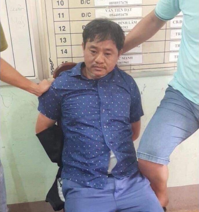 Nghi phạm Đỗ Văn Minh tại trụ sở Công an tỉnh Đắk Nông.