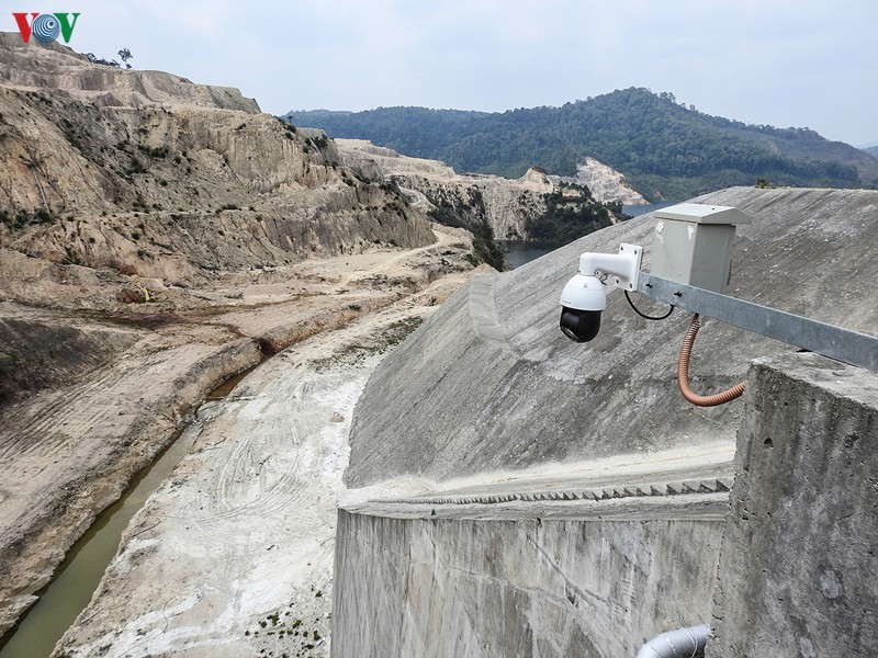 Chùm ảnh: 'Đánh cắp' nguồn nước của dòng sông ở Tây Nguyên - Ảnh 5.