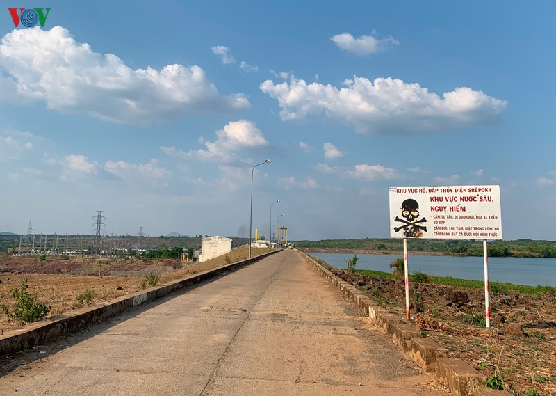 Chùm ảnh: 'Đánh cắp' nguồn nước của dòng sông ở Tây Nguyên - Ảnh 10.