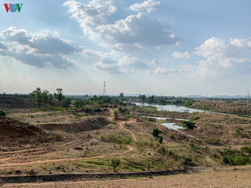 Chùm ảnh: 'Đánh cắp' nguồn nước của dòng sông ở Tây Nguyên - Ảnh 15.