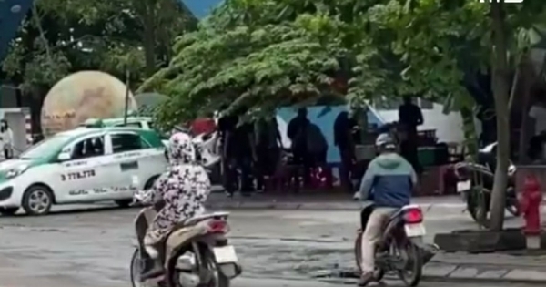 Công an Hải Phòng nổ súng trước cổng trường Đại học để trấn áp, khống chế tội phạm