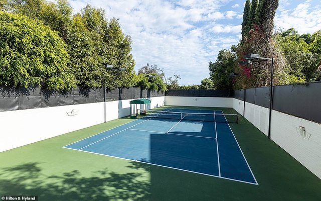 Cựu CEO của Uber đ&atilde; bị c&aacute;ch chức hồi th&aacute;ng trước n&agrave;y đ&atilde; trở th&agrave;nh chủ sở hữu mới của biệt thự Bellagio, nơi c&oacute; một s&acirc;n tennis lớn