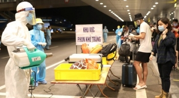 Việt Nam ghi nhận thêm 2 ca nhiễm Covid-19, đã cách ly ngay khi nhập cảnh