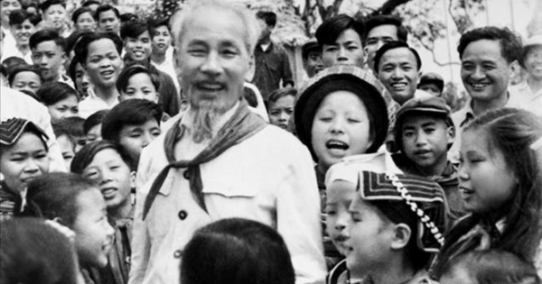 Giáo sư Hàn Quốc ca ngợi Chủ tịch Hồ Chí Minh