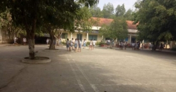 Cô giáo bị phụ huynh hành hung ngay trên bục giảng