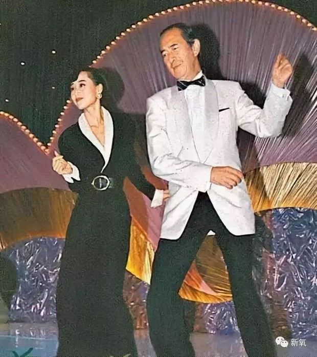 Mối t&igrave;nh giai thoại giữa &lsquo;vua s&ograve;ng b&agrave;i&rsquo; Macau v&agrave; b&agrave; x&atilde; L&yacute; Li&ecirc;n Kiệt - ảnh 5